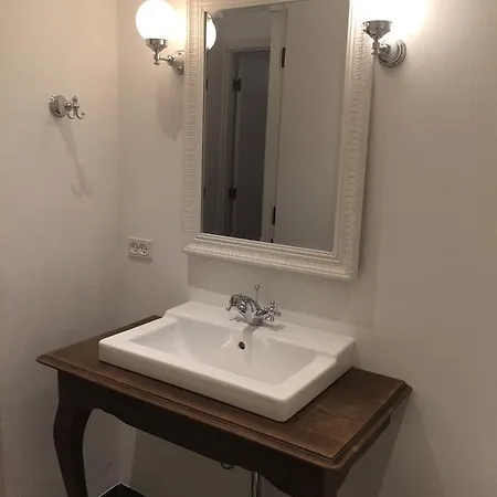 Centret 3*