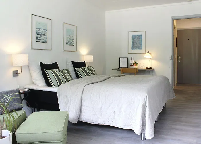 Otel Centret 3*
